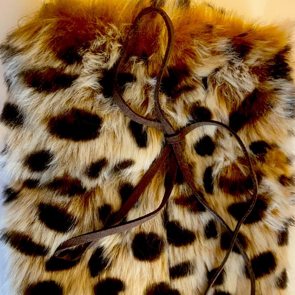 💕🐆Wine Bottle Cozy🩷 - Picture 4 of 6